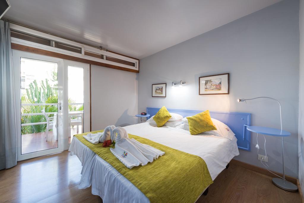 פלאייה דל אינגלז Apartamentos El Paseo מראה חיצוני תמונה