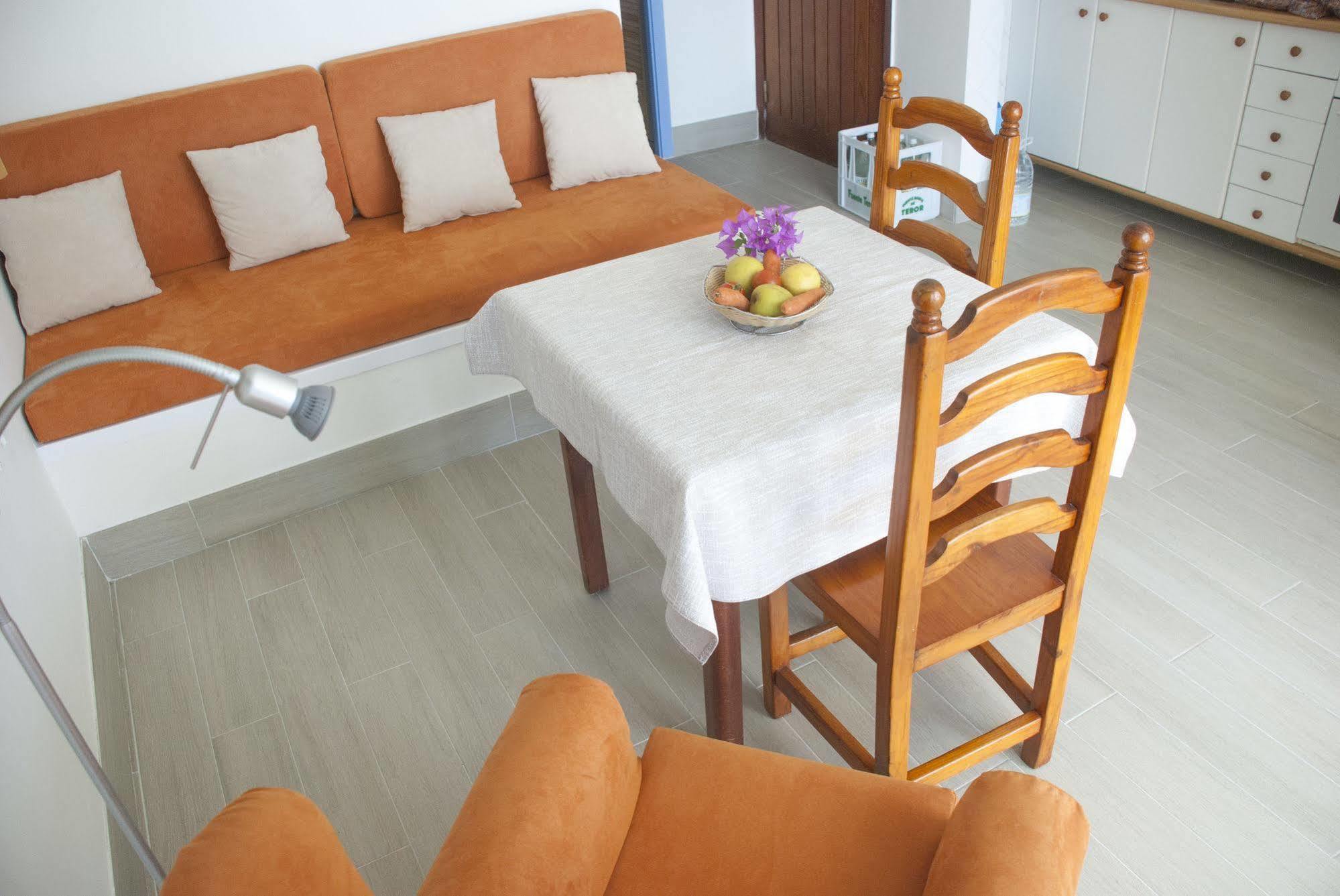 פלאייה דל אינגלז Apartamentos El Paseo מראה חיצוני תמונה
