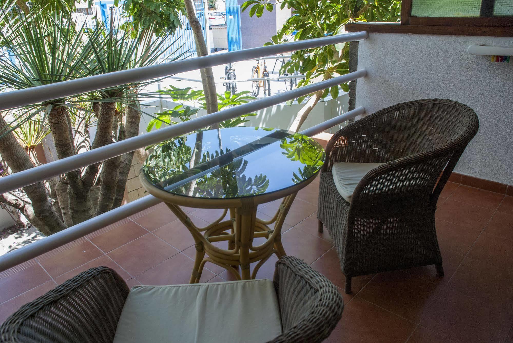 פלאייה דל אינגלז Apartamentos El Paseo מראה חיצוני תמונה